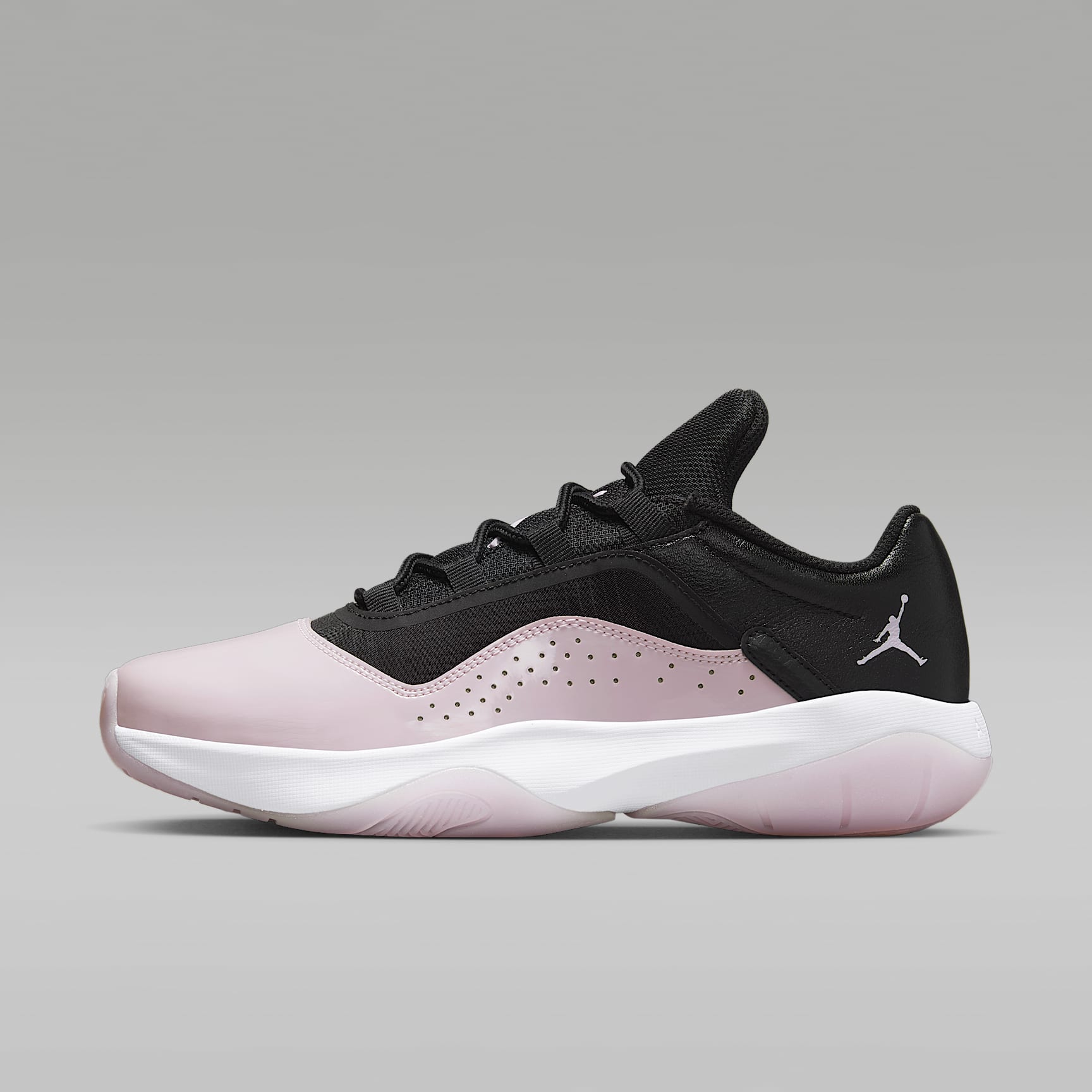 Air Jordan 11 CMFT Low Women's Shoes. Nike BG